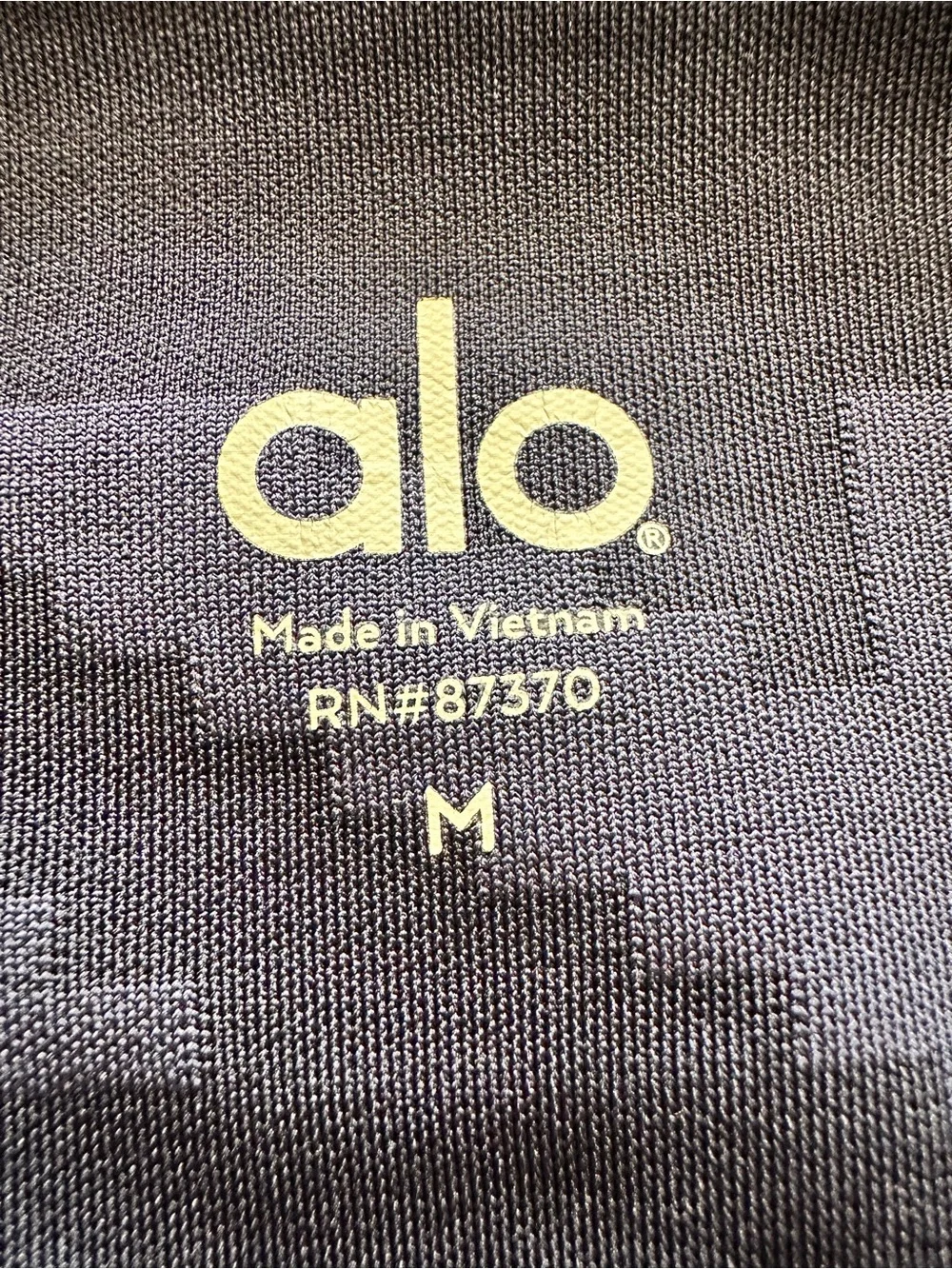 Alo Yoga Navy Rich Houndstooth High-Waist Airbrush Capri Leggings M EUC $88 MSRP